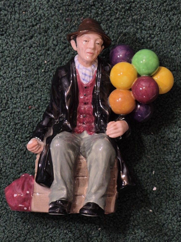 🎈 Royal Doulton "The Balloon Man" Figurine – Hand Painted – HN1954 – Vintage 1950s