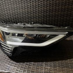 AUDI E-TRON HEADLIGHT RIGHT PASSENGER 2019 2020 2021 2022 2023 4KE941040B LED