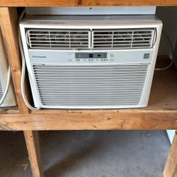 Window Air Conditioner 12,000 Btu