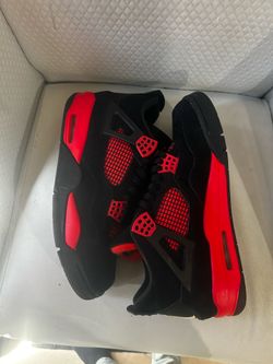 Jordan 4 red thunders