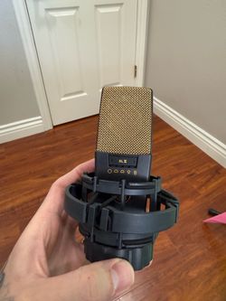 AKG C414 XLII Large Diaphragm Condenser Studio Microphone