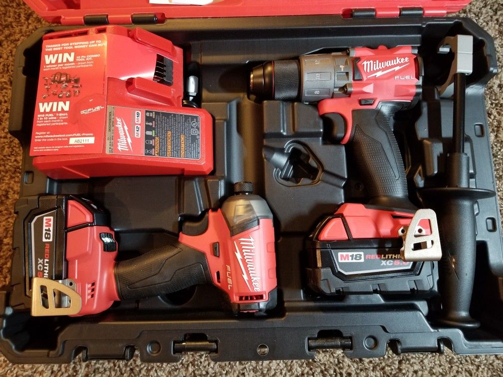 Milwaukee M18 FUEL 18-Volt Lithium-Ion Brushless Cordless Surge Impact and Hammer Drill Combo Kit (2-Tool) w/(2) 5.0Ah Batteries