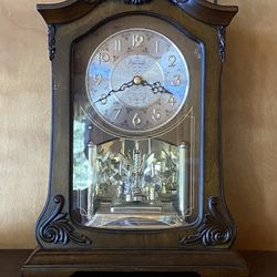 Rhythm Classic Mantel Clock W/18 Melodies 