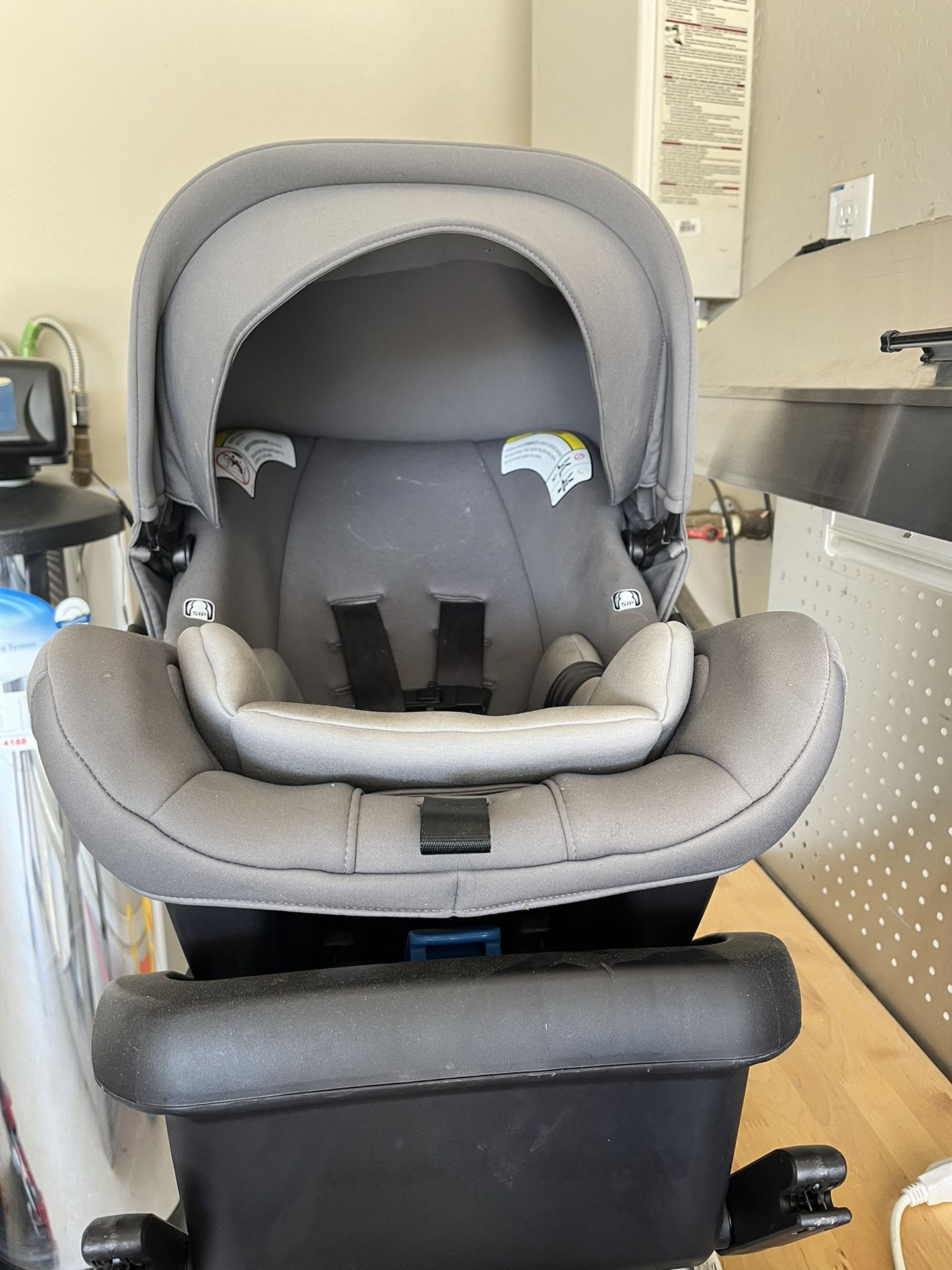 Infant Carseat and Base 
