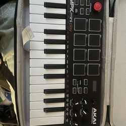 Akai Mpk Mini Play w/carry bag