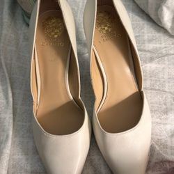 Beautiful Shoes Never Wear Size 10