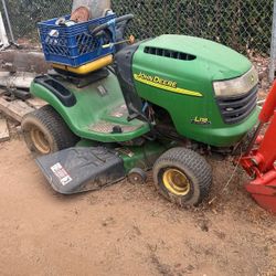 John Deere Lawn Tractor For Parts