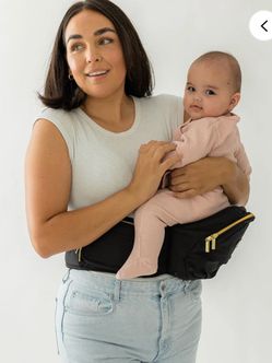 Tushbaby Hip Carrier - Black with Gold Zippers