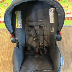 Graco Baby Car seat 
