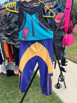 Zoey's costume of the theme of K-Pop warriors (K-Pop  Demon Hunters is like size 8