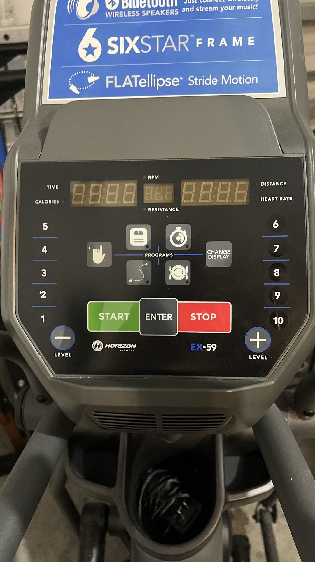 Horizon Ditigal Elliptical Machine