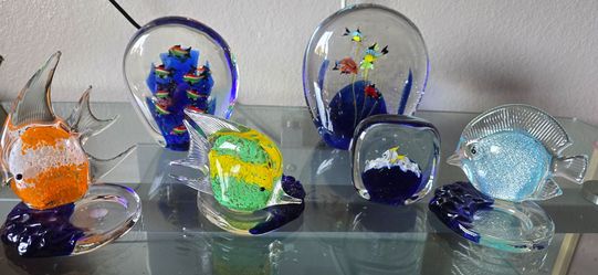 VINTAGE ART GLASS FISH TANK AQUARIUM PAPERWEIGHT