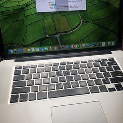 Apple Retina MacBook Pro 15” Laptop 2012