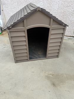 Heavy plastic dog house