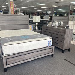 Wooden Style Bedroom Set 5pc W/ FREE MATTRESS & FREE NIGHTSTAND For Sale ( Furniture Assembly)