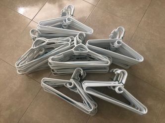 Plastic Hangers, 120 units