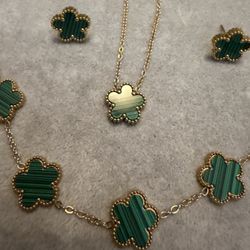 🎁Necklace, Bracelet And Earrings Only $49