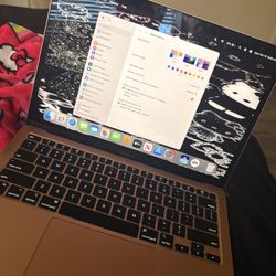 Apple MacBook Air M1 Chip 