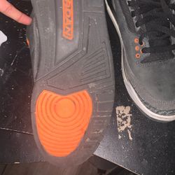 JORDAN 3s SLIGHTLY USED 