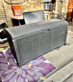Outdoor Resin Wicker Storage Deck Box