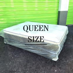 NEW QUEEN PILLOWTOP SET MATTRESS AND BOX SPRING ‐ 2PCS