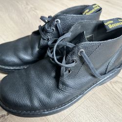 Dr Marten Chukka Boot sz9 