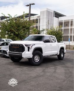 King Shocks Available For Tundra 📣