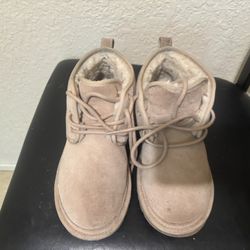 UGGS