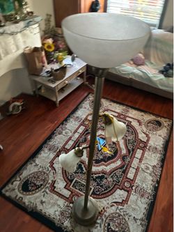 3 bulb lamp