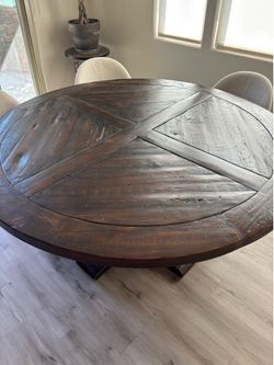 RESTORATION HARDWARE DINING ROOM TABLE
