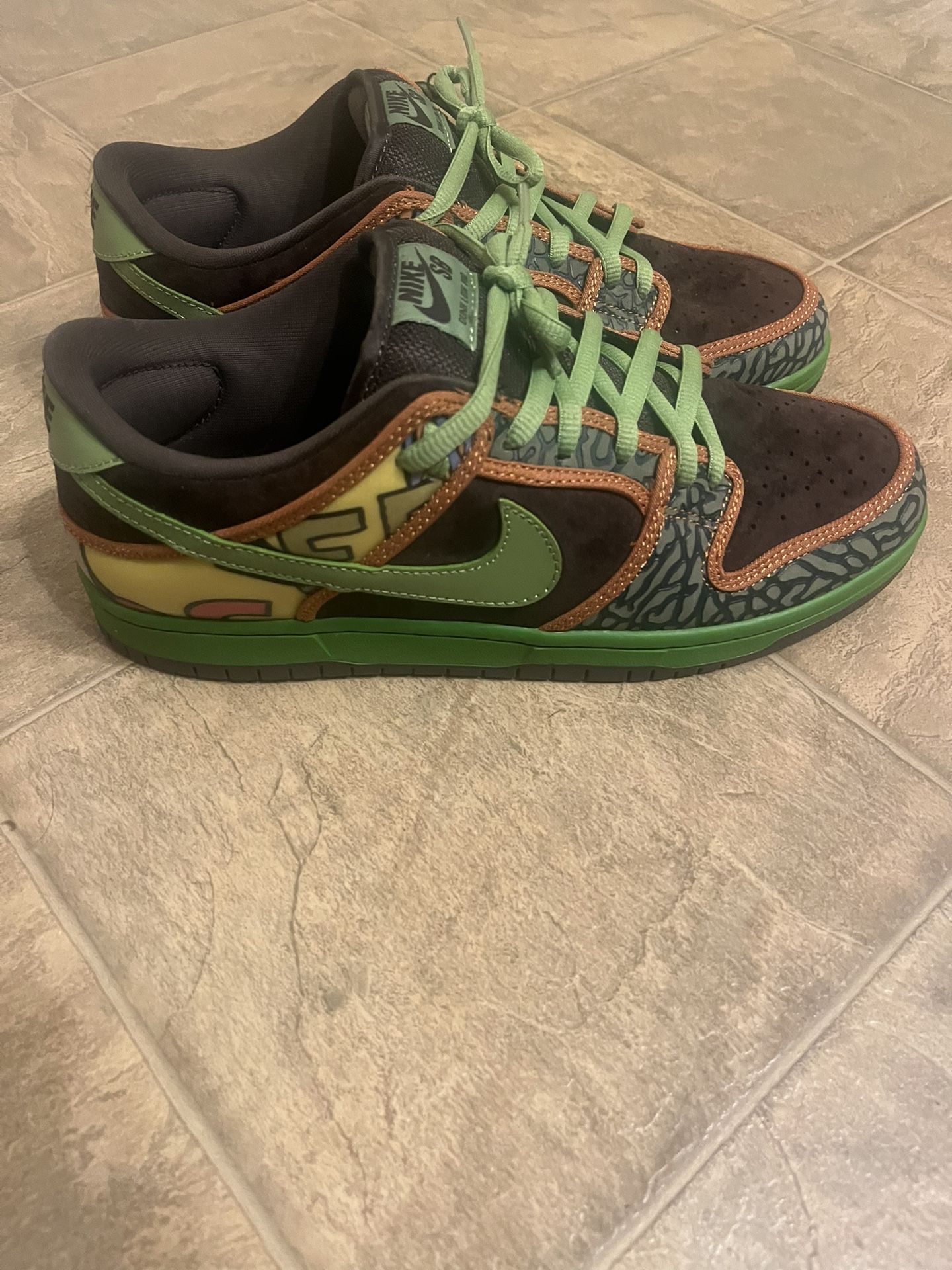 Nike SB Dunk Low