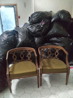 Pair Of Mid Twentieth Century Dorothy Draper Style Hollywood Regency Barrel Back Accent Chairs