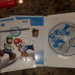 Nintendo Wii Mario Kart w/ booklet 