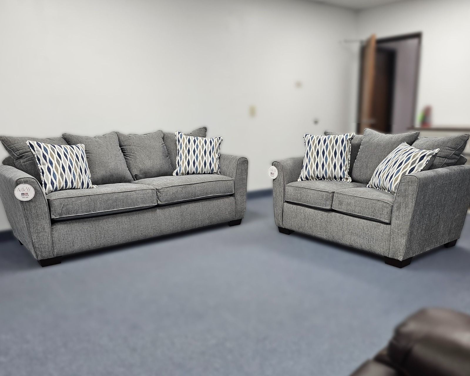 Harris Smoke Gray Sofa and Loveseat Sala, Sillon