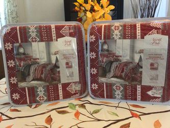 Twin bed set  ( includes red sheets ) I have 2 sets