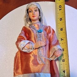 Figurine  Doll