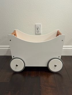 KINDERFEETS TOYBOX & WALKER