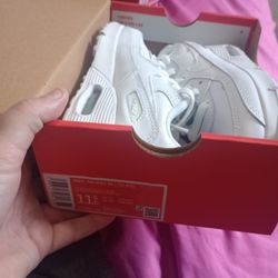 Brand New Kids Size 11.5k Nike
