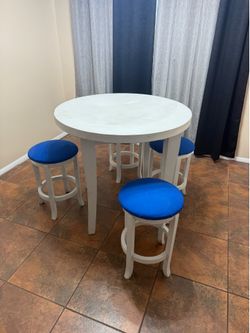 Dining set