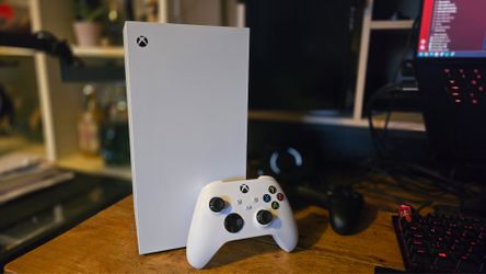 Xbox series x adult owned like new