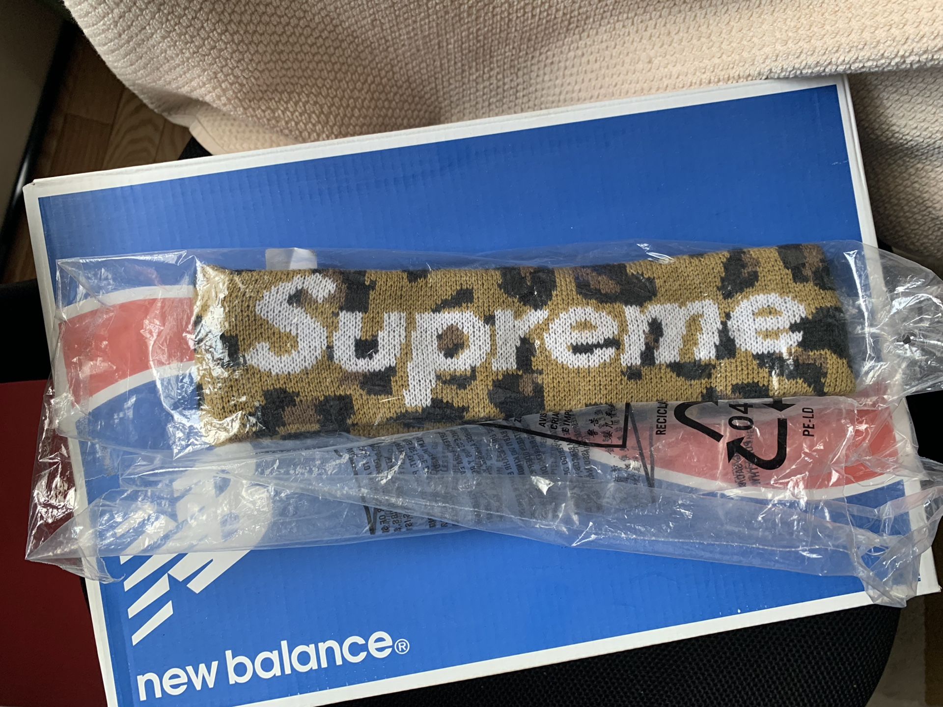 Supreme headband