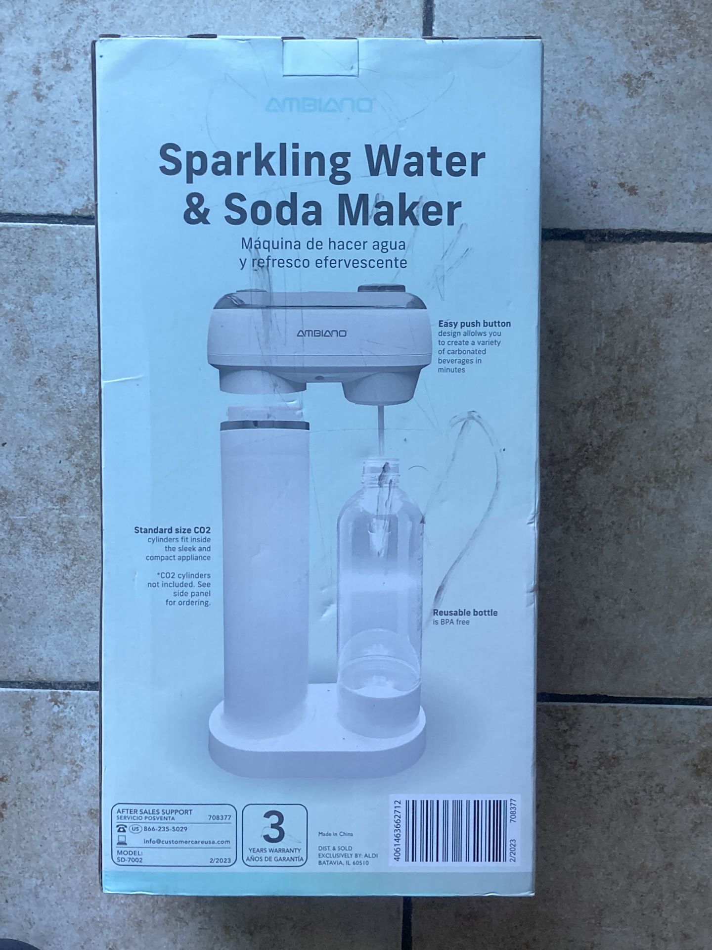 Sparkling Water And Soda Maker  New In Box !