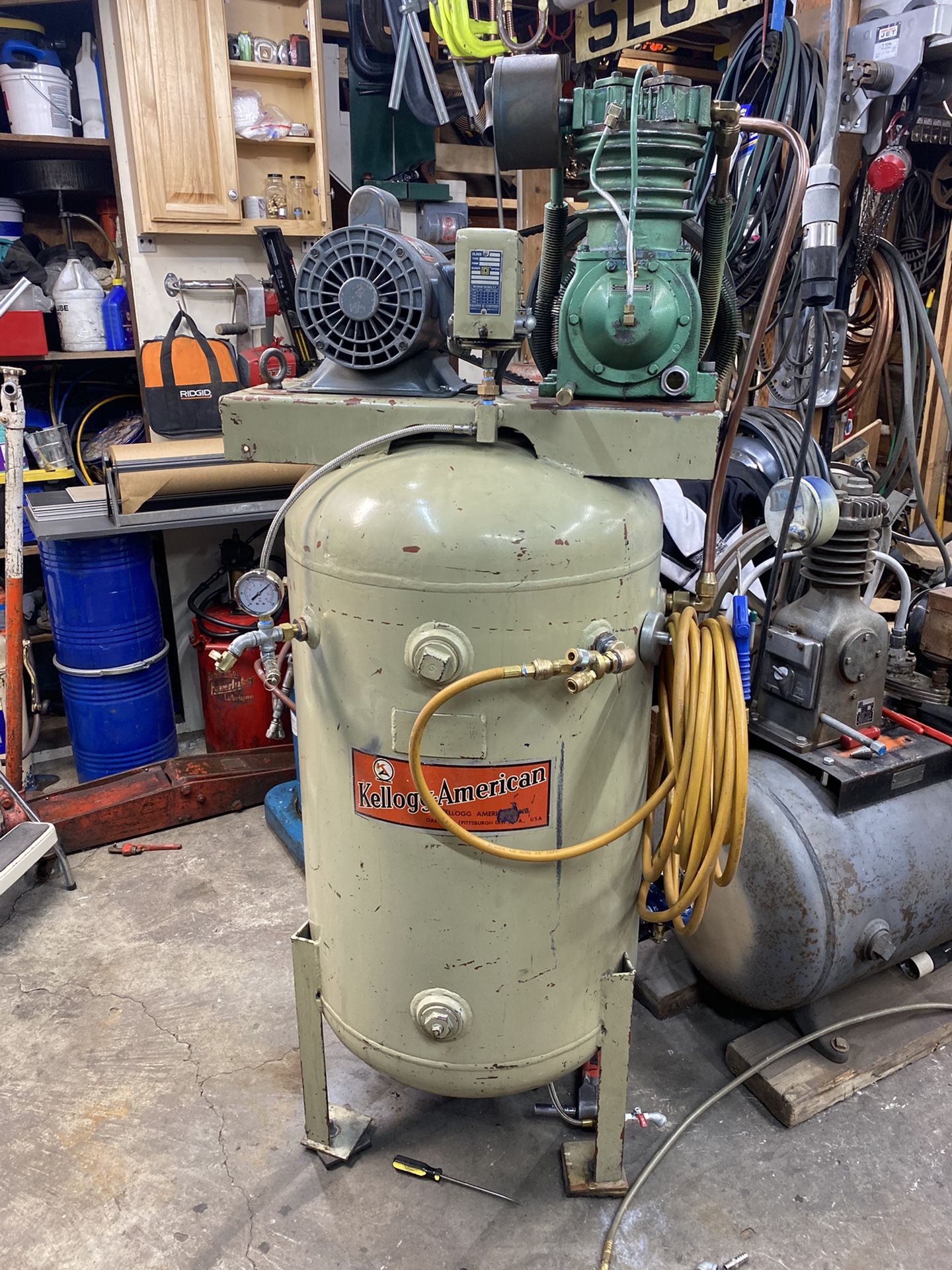 Kellogg American 335TV 5hp Vertical 80 Gallon Air Compressor