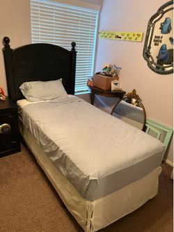Twin bed