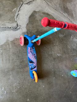 Hot wheels scooter