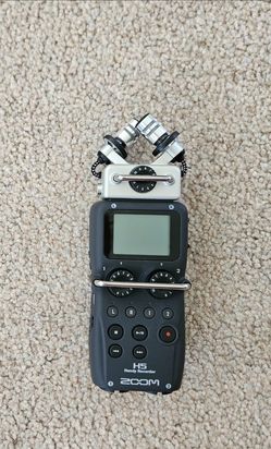 Zoom H5 hand held field audio recorder with XYH-5 XY stereo mic, hardcase, foam mic protector and wind mic protector
