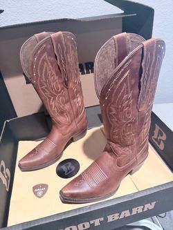 Women’s Ariat boots