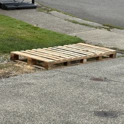 Free Wood Pallet