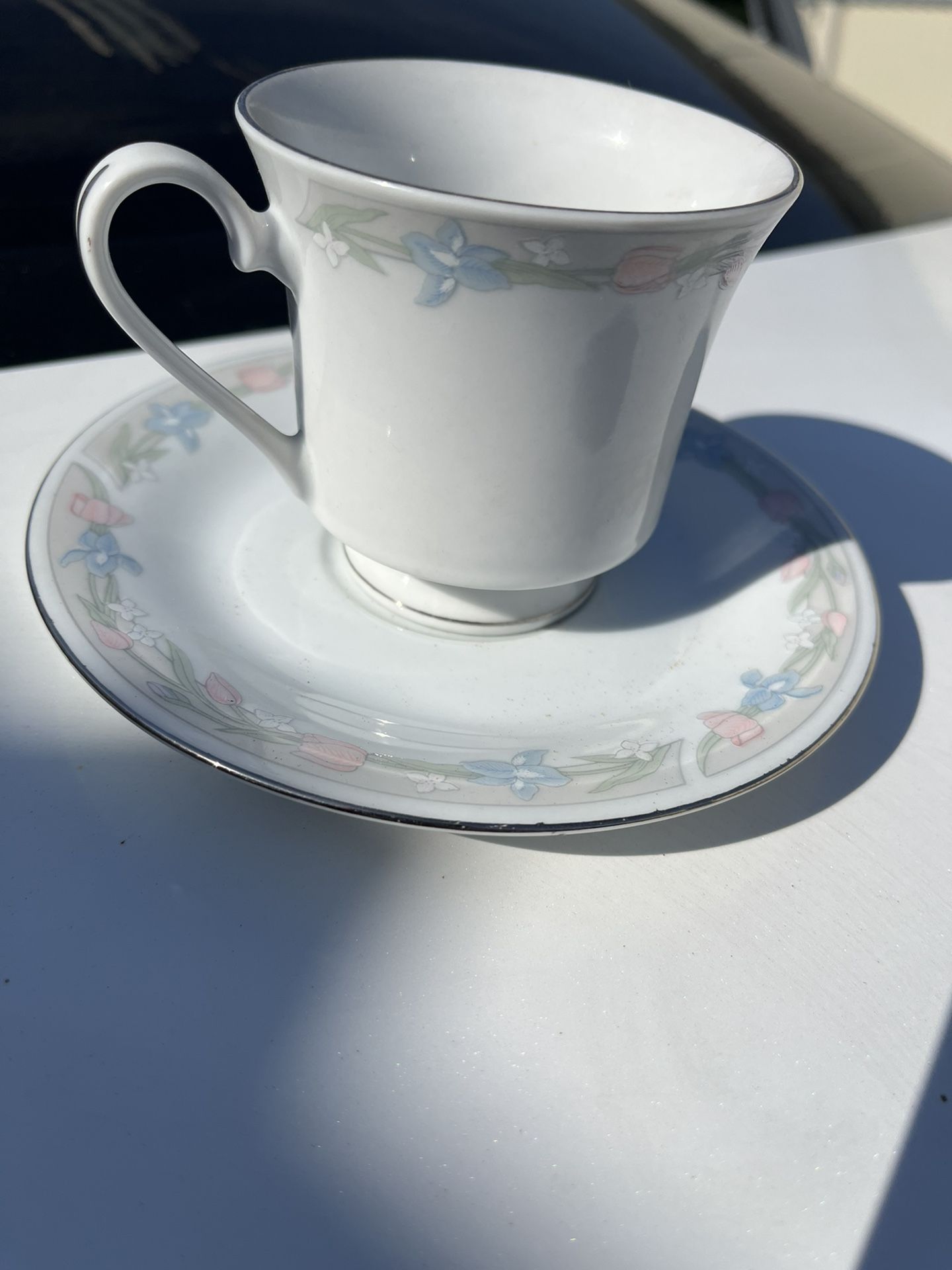 Illousions By Excel Center Stage Footed Tea Set