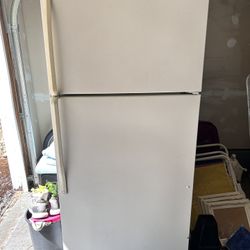 Whirlpool Refrigerator White 